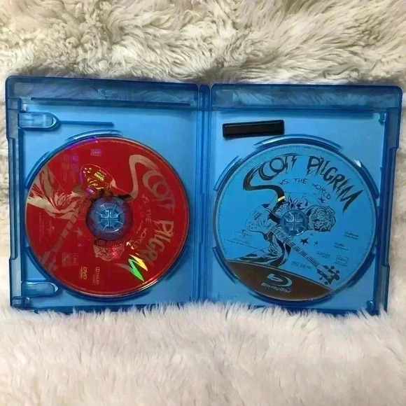 Scott Pilgrim Vs The World Blu-Ray + DVD - Picture 3 of 5